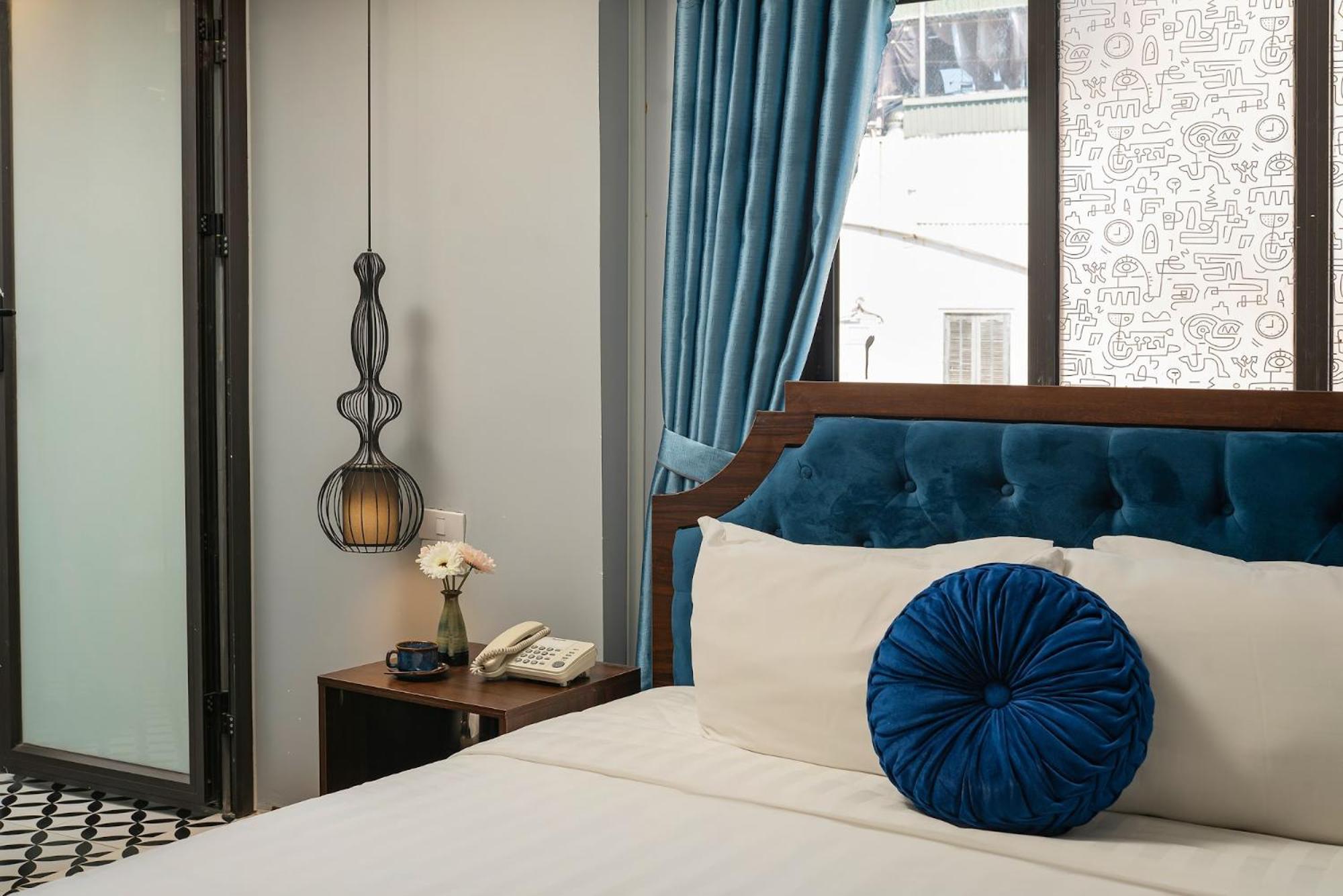 Hotel La Renta Premier & Hanoi